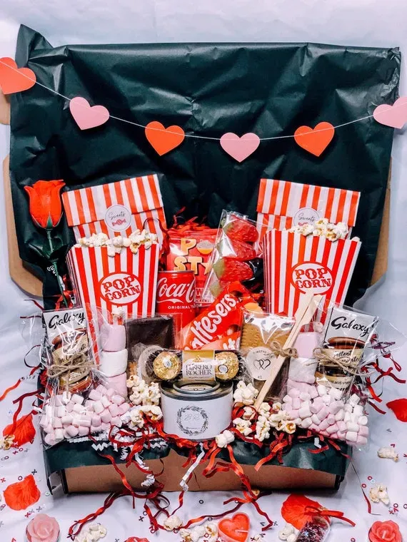 Beyond Dinner and a Movie: Why Finding Great Couples Date Night Gift Ideas Matters