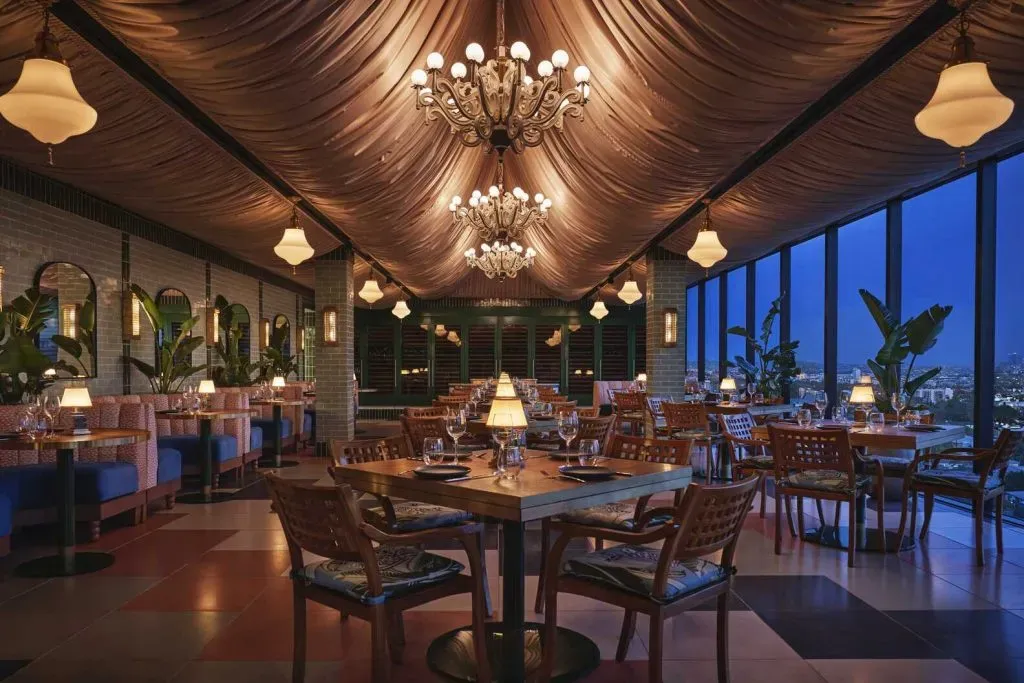 Culture and Cocktails: Artistic Indoor Date Ideas in LA