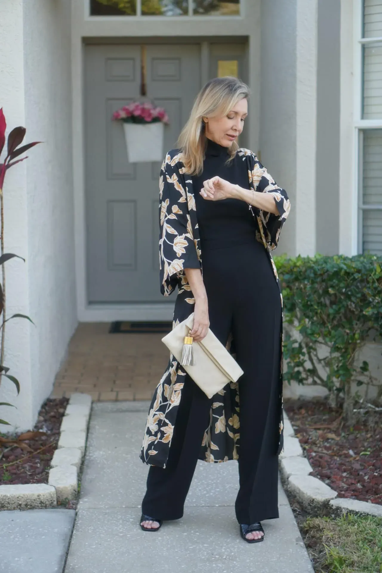 Discover Stylish date night outfits for 50 year old